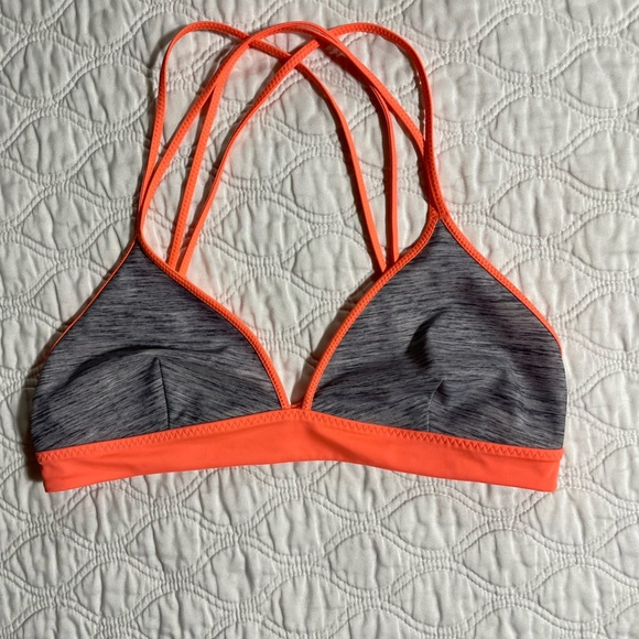 BC- LULULEMON reversible coral/grey bikini top - Picture 2 of 4